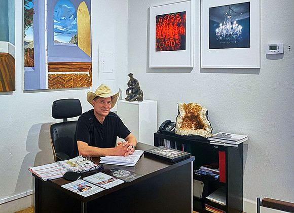 At the boss’ desk – Melissa Morgan Fine Art, Palm Desert, California